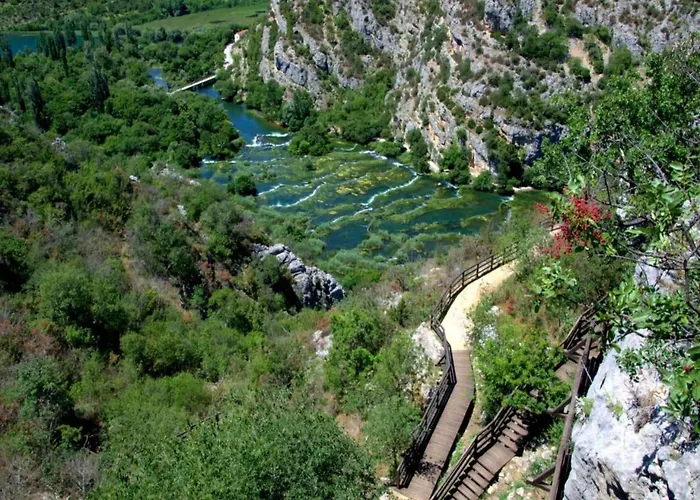 In Drni With Pool & Etnoland * Дрниш